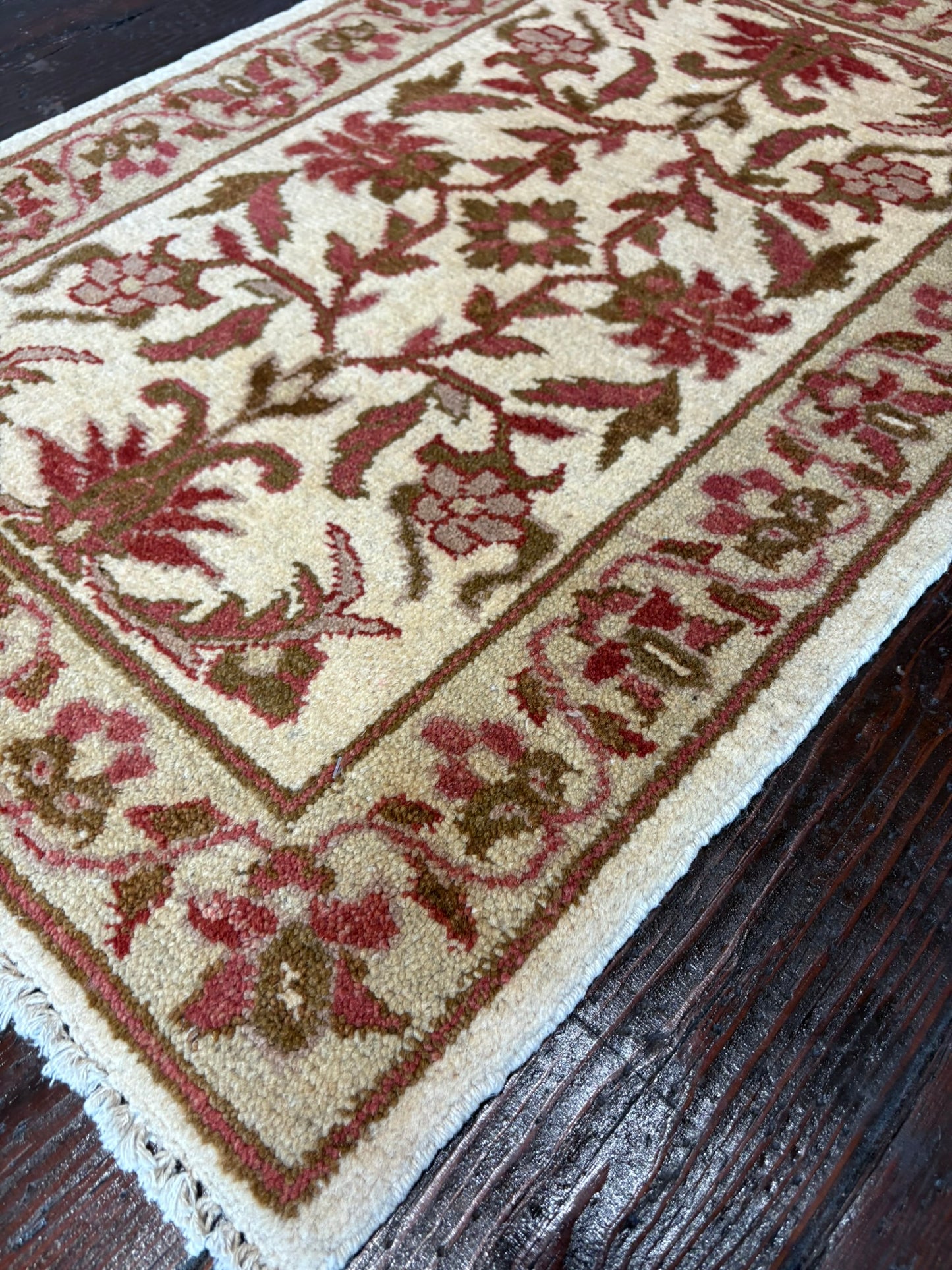India Agra Rug 2x3