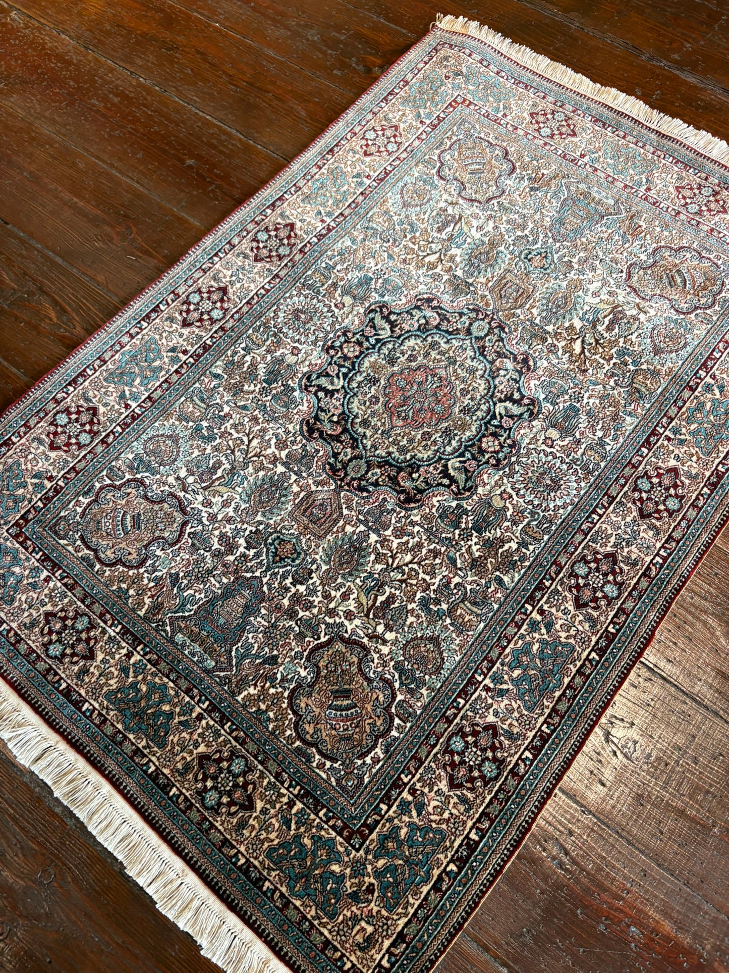 Fine Chinese Silk Rug 2x3